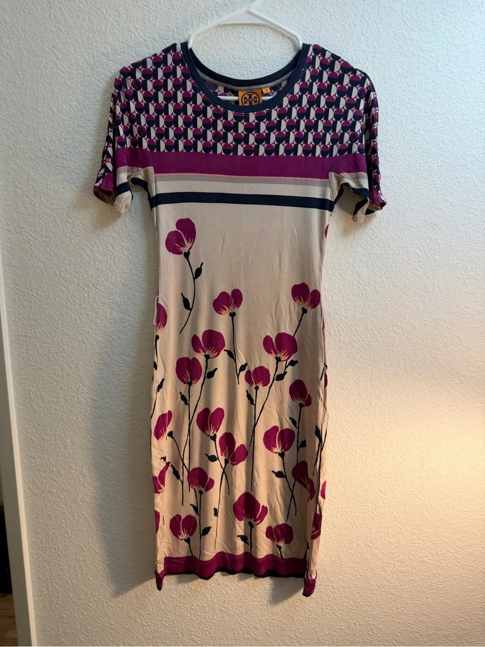 Tory Burch 100%silk Beige Midi Dress with Magenta Floral and Navy Trim